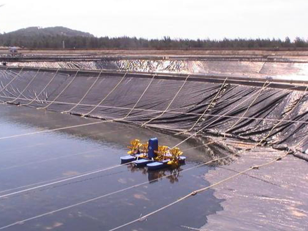 正確分析防滲土工膜焊接情況。