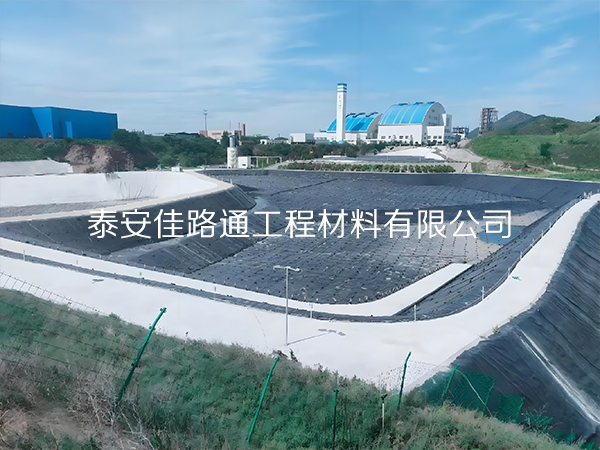 魚塘防滲膜在鋪設(shè)過(guò)程中須避免的兩大問(wèn)題 魚塘防滲膜在鋪設(shè)過(guò)程中須避免的兩大問(wèn)題