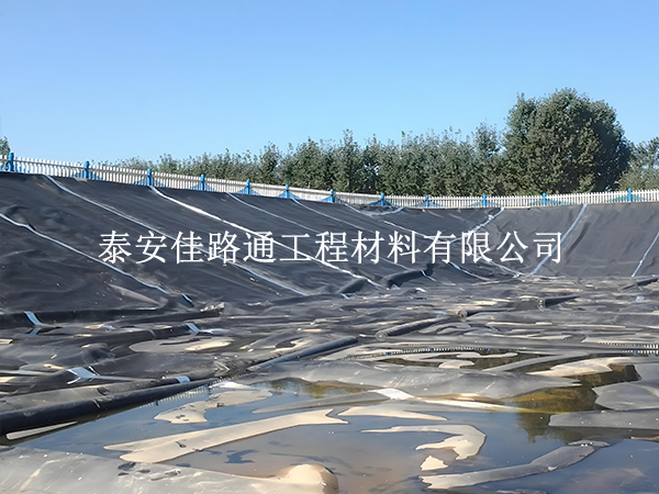 集中關(guān)注養(yǎng)殖防滲膜的作用及存放注意 集中關(guān)注養(yǎng)殖防滲膜的作用及存放注意