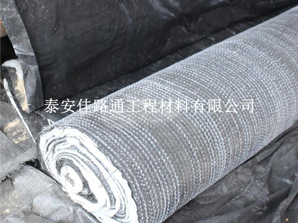 膨潤(rùn)土防水毯:環(huán)保工程的綠色先鋒 膨潤(rùn)土防水毯:環(huán)保工程的綠色先鋒