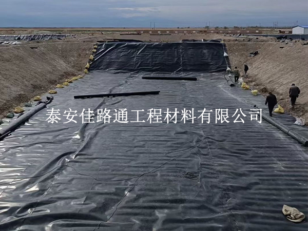 尾礦庫(kù)防滲膜搭接技巧，筑牢防滲系統(tǒng)關(guān)鍵防線